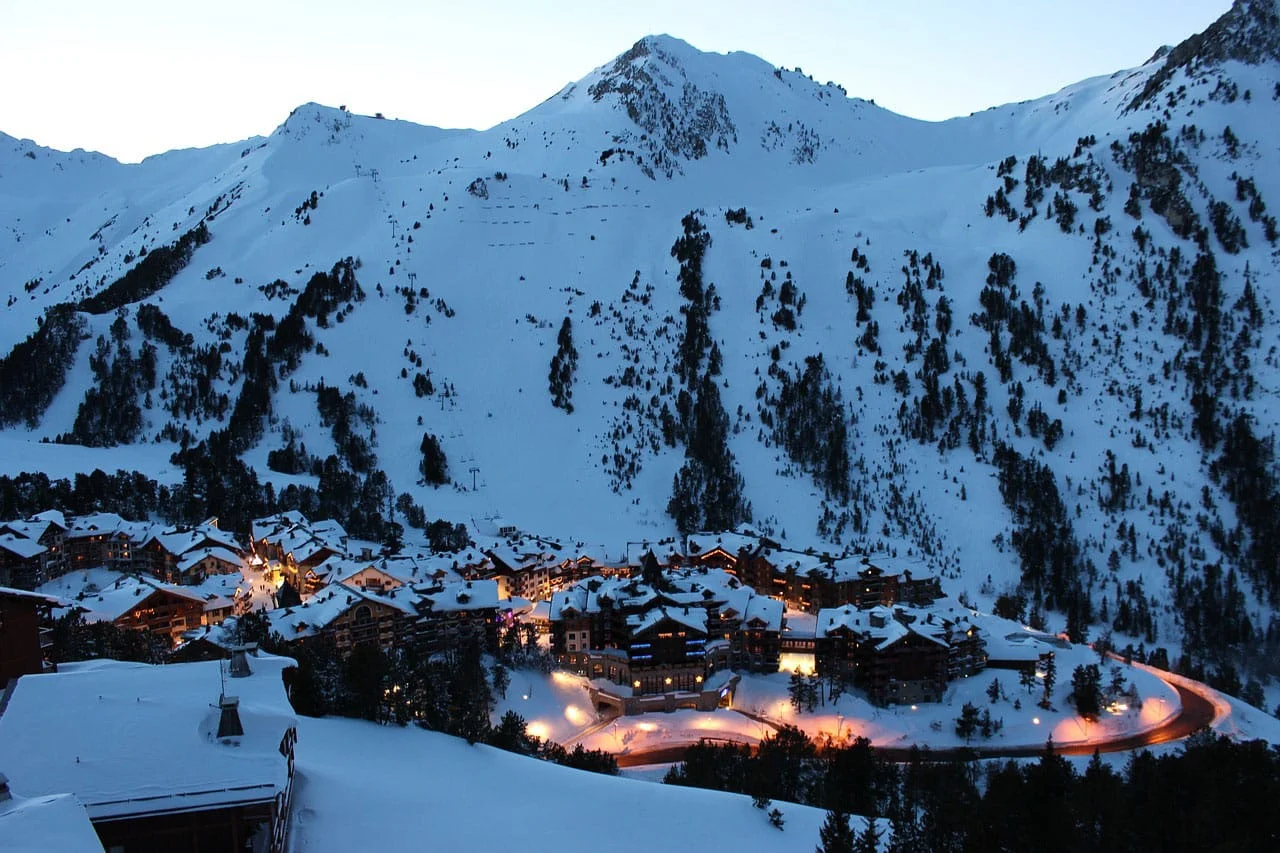 Ski Resorts for Groups in France
