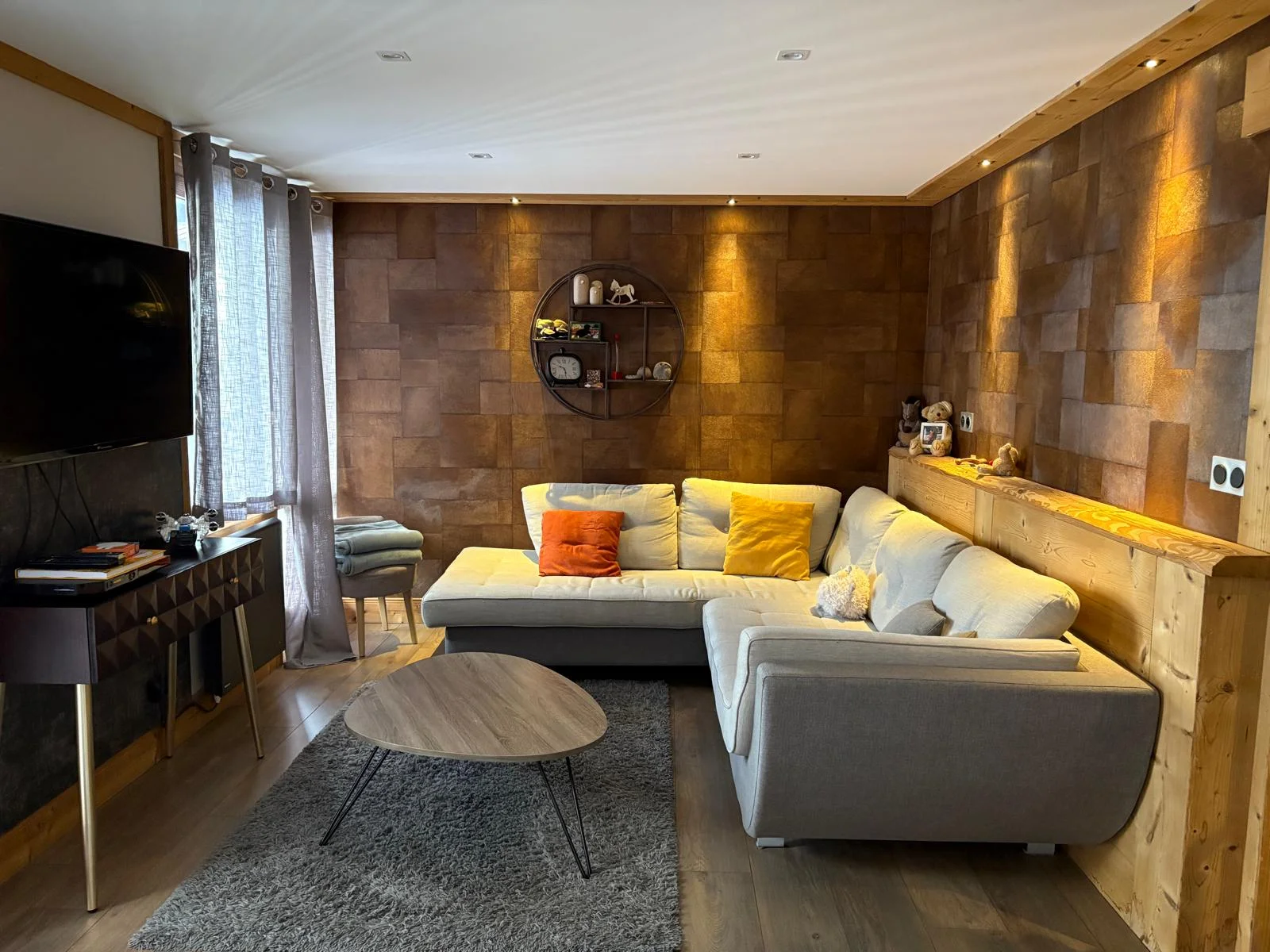 Petit Chardon Living Area