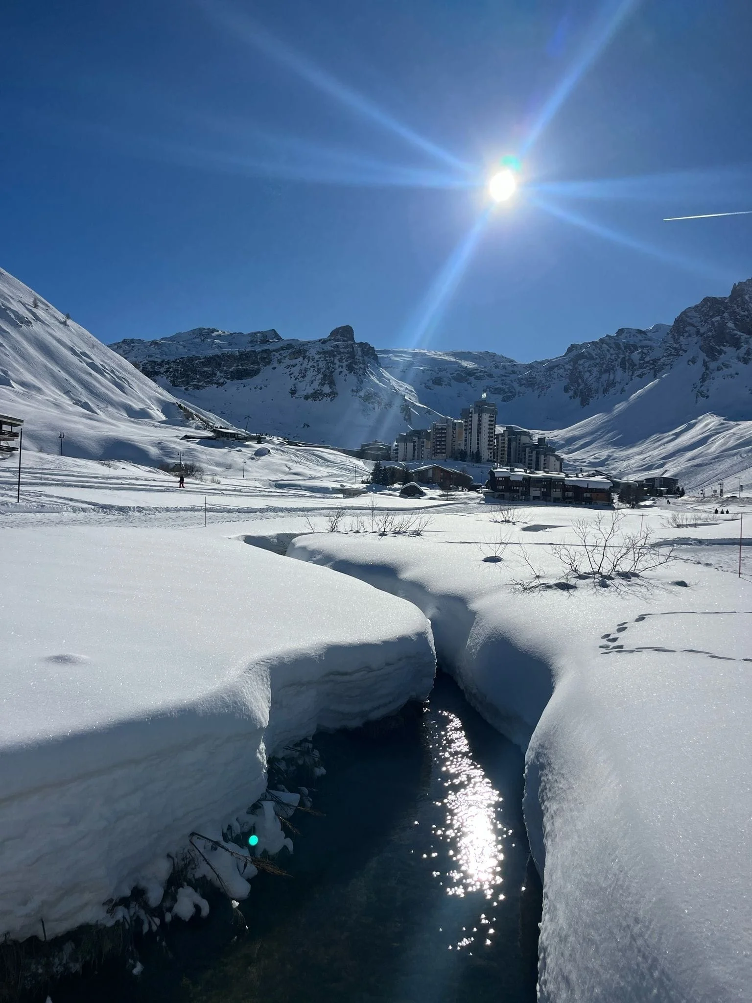 3 Perfect Snow Sure Ski Resorts for your Winter Escape