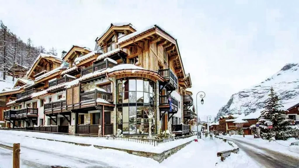 Spring Skiing in Val d'Isere